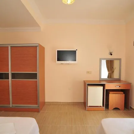 Manolya Ortakentyahşi